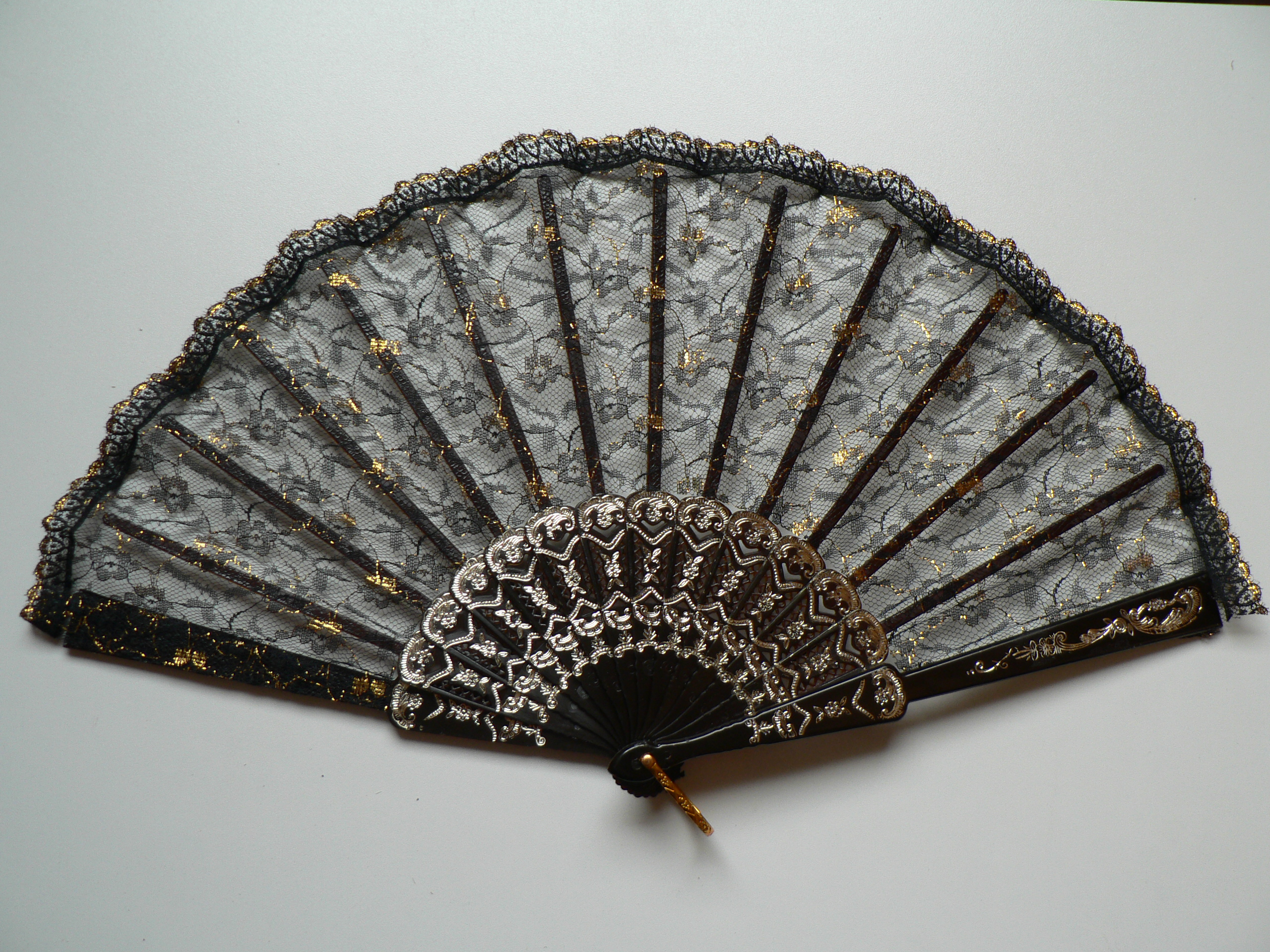 foto v�j�� - krajkov�, �ern�